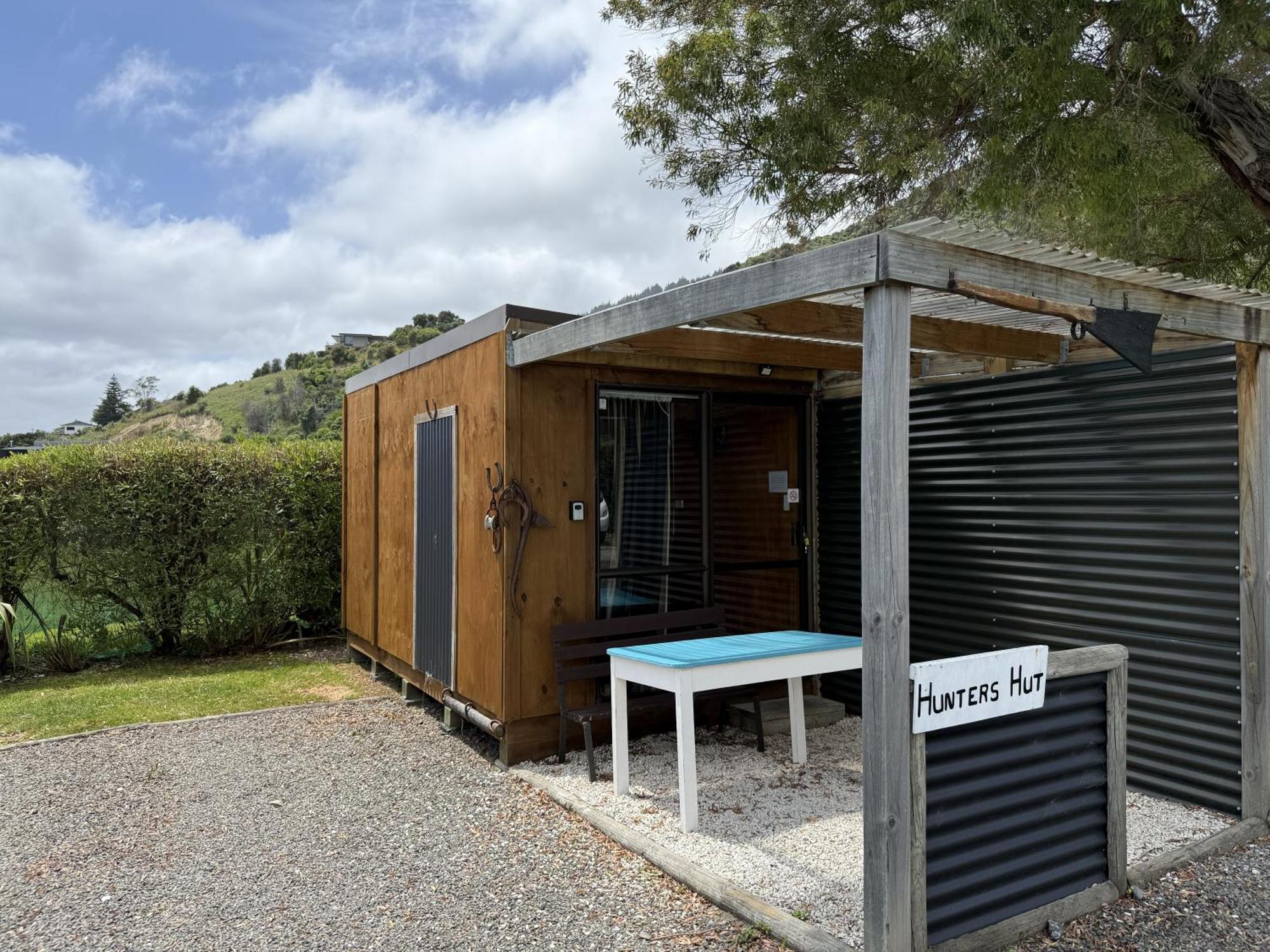 Picton'S Waikawa Bay Holiday Park Hotel Exterior photo