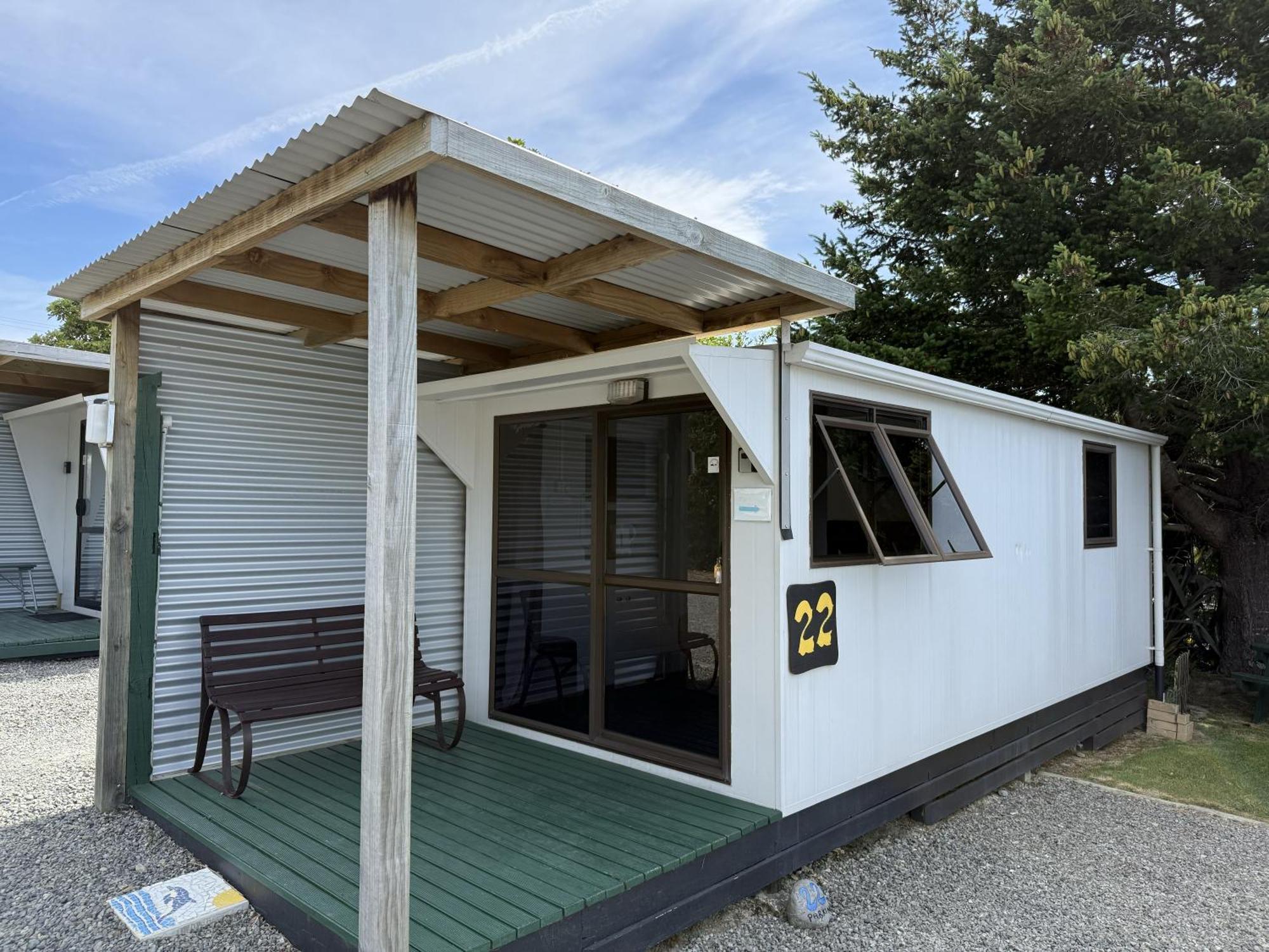 Picton'S Waikawa Bay Holiday Park Hotel Exterior photo